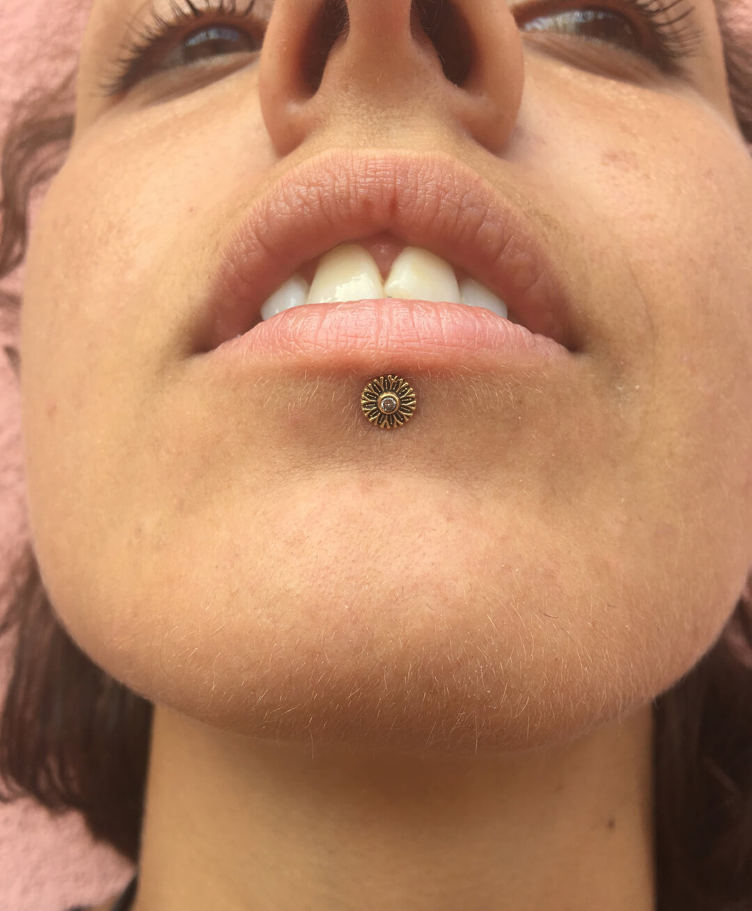 Labret Piercing 60 Ideas Pain Level Healing Time Cost Experience Piercee