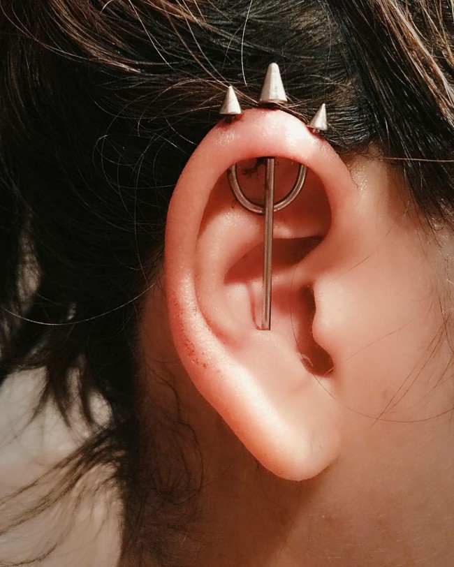 Trident Vertical Industrial Piercing