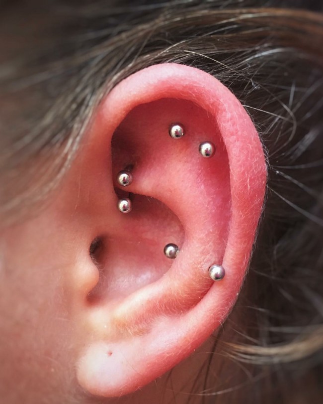 snug and rook piercing