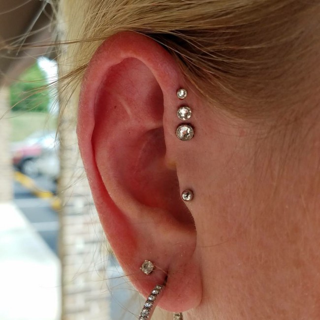 forward triple helix piercing