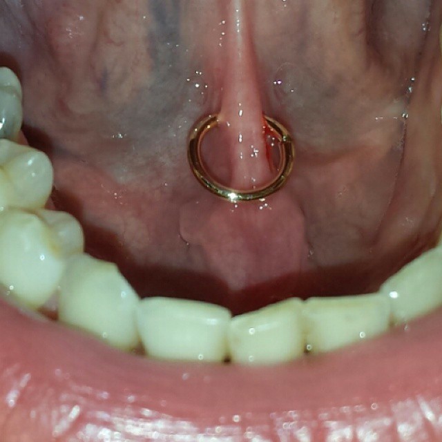 Tongue Web Piercing [47 Ideas]: Pain 