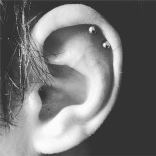 Double Helix Piercing [50 Ideas]: Pain Level, Healing Time, Cost
