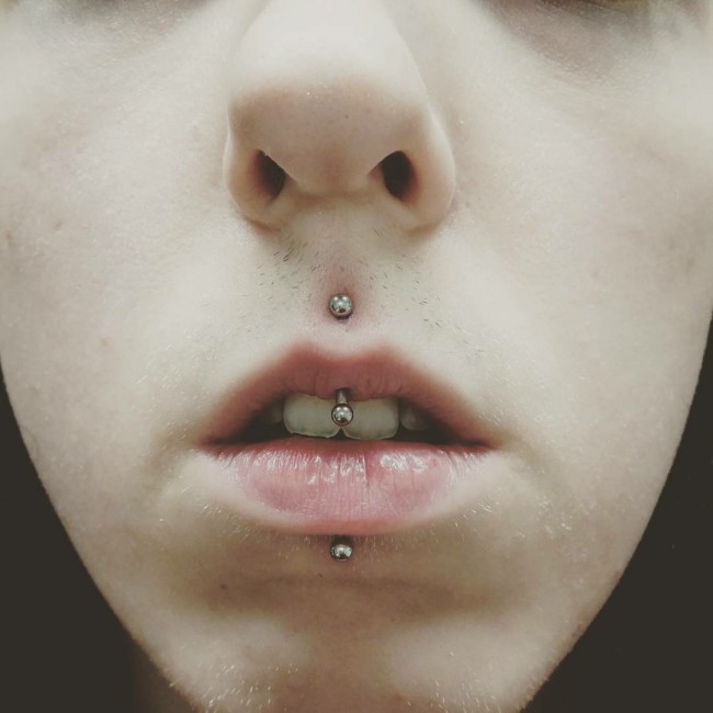 Jestrum Piercing [50 Ideas]: Pain Level, Healing Time, Cost, Experience ...