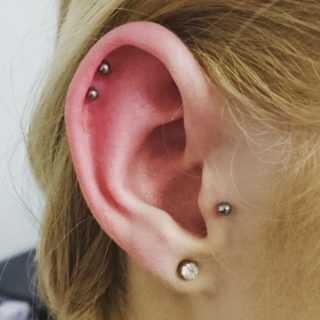 Double Helix Piercing [50 Ideas]: Pain Level, Healing Time, Cost