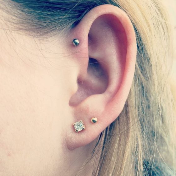 Forward Helix Piercing [50 Ideas]: Pain Level, Healing Time, Cost ...
