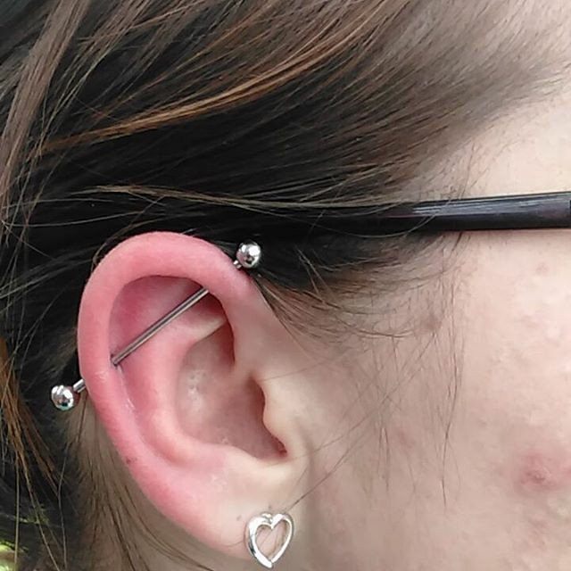 Industrial Piercing [55 Ideas] Pain Level, Healing Time, Cost