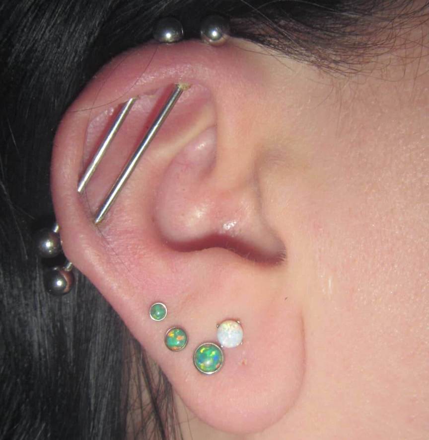 Industrial Piercing [55 Ideas] Pain Level, Healing Time, Cost